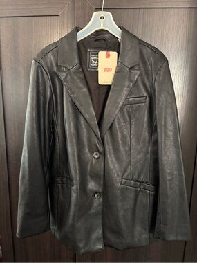 Levi’s Women’s Single Breasted Blazer